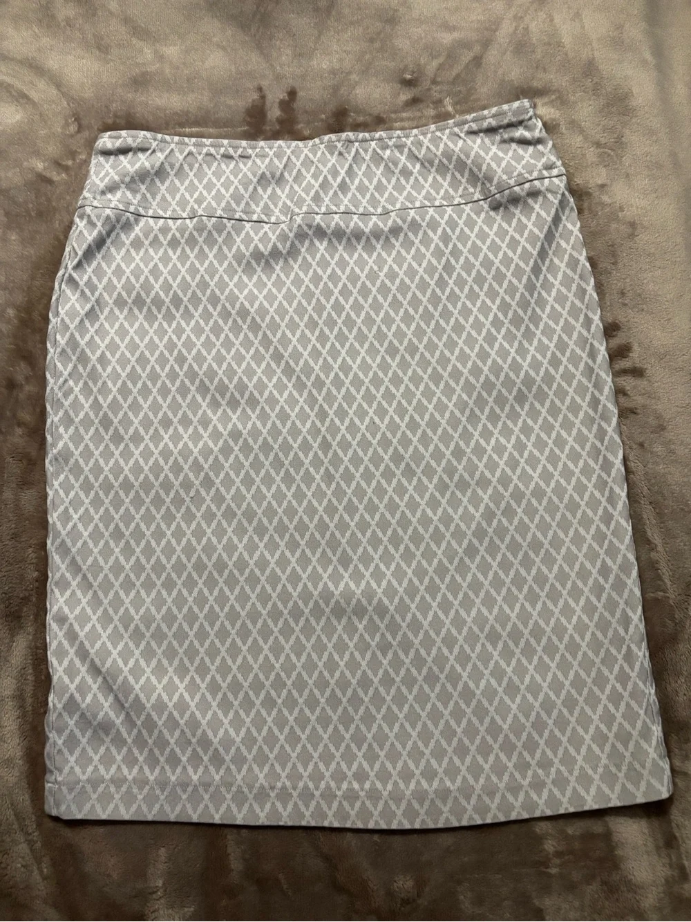 Soho Apparel Skirt Women’s Size M Beige/White Diamond-Pattern Pencil Skirt - Picture 1 of 8